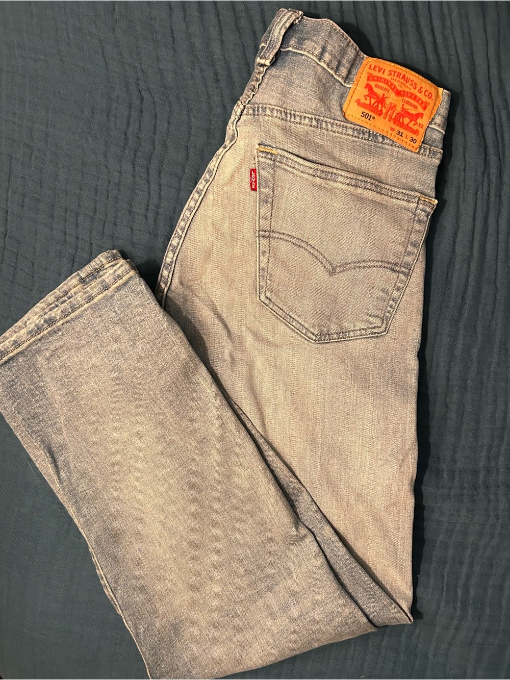 Levi's 501 Slim Straight Jeans in Light Denim Wash. Size 31/30 w/ slight stretch